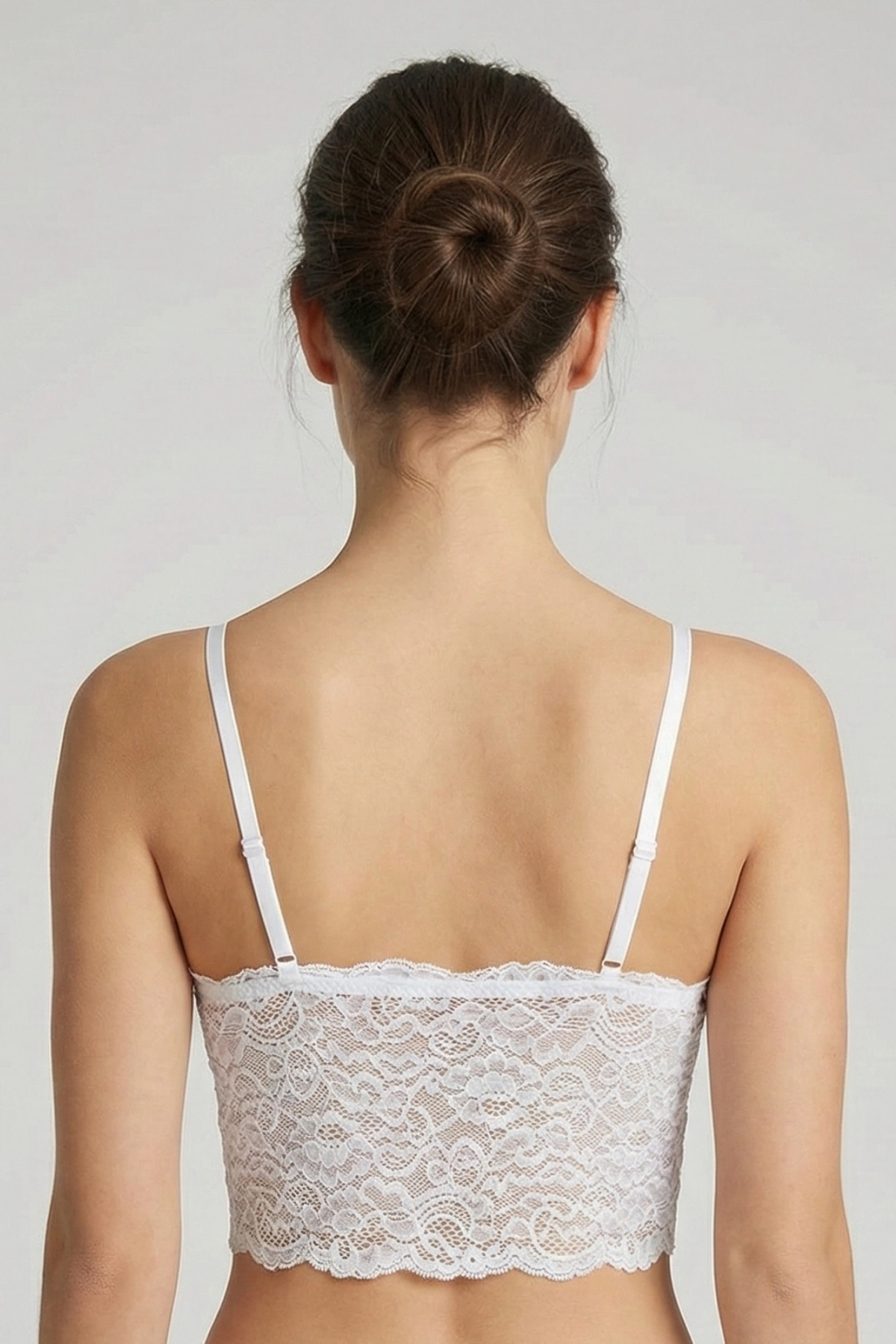 Beyaz Dantelli Üçgen Balensiz Dolgusuz Büstiyer Sütyen