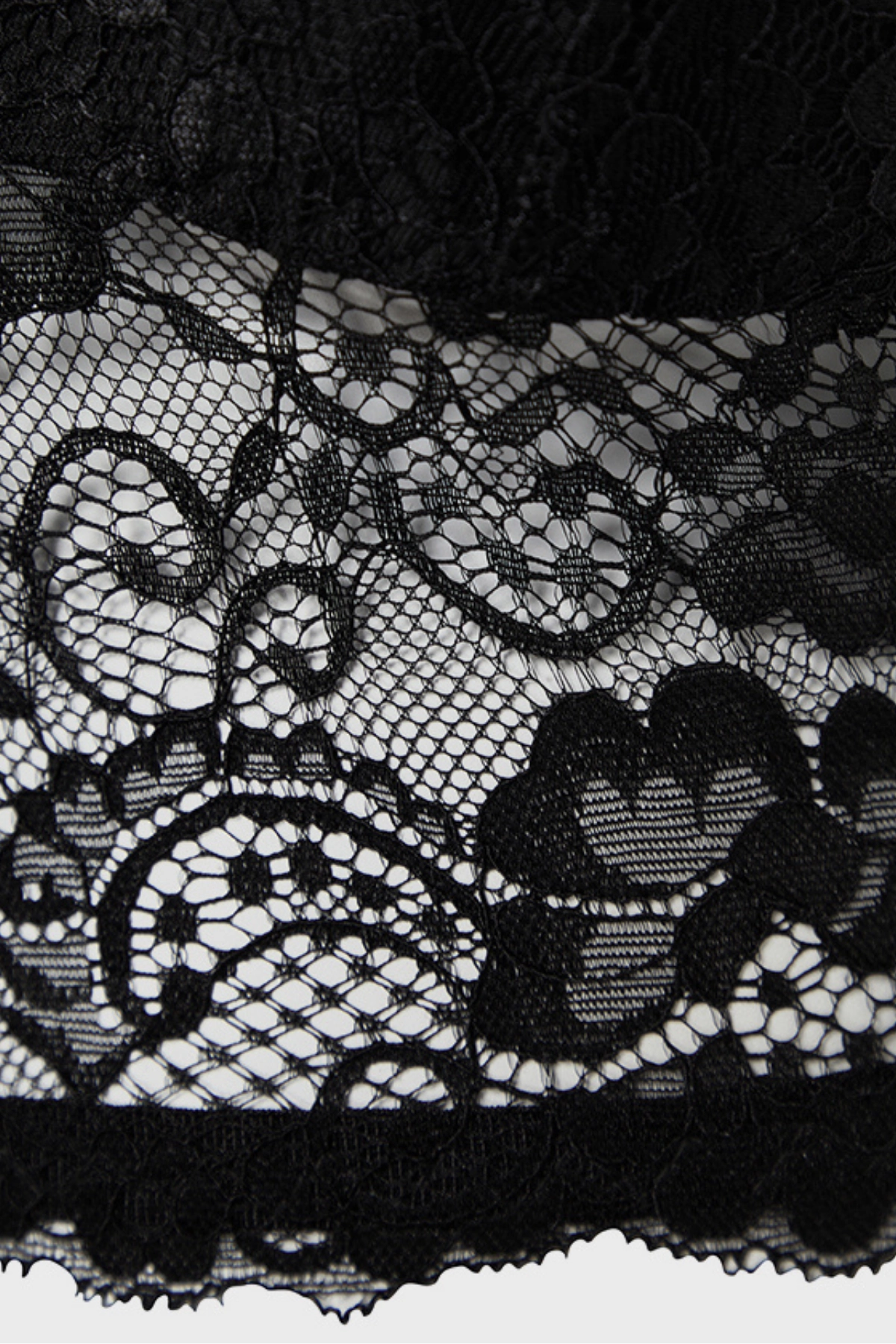 Dantelli Astarlı, Desteksiz Sütyen