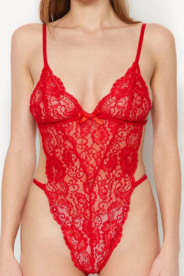Kırmızı Dantelli İp Askılı Çıtçıtlı Örme Body
