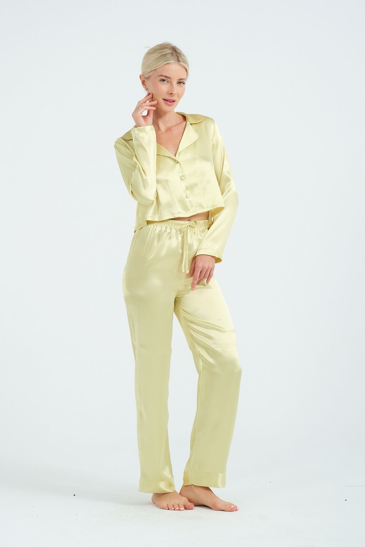 Kadın Yeşil Crop Saten Pijama Takımı Gömlek Yaka, Düğmeli, Şık Ev Giyim