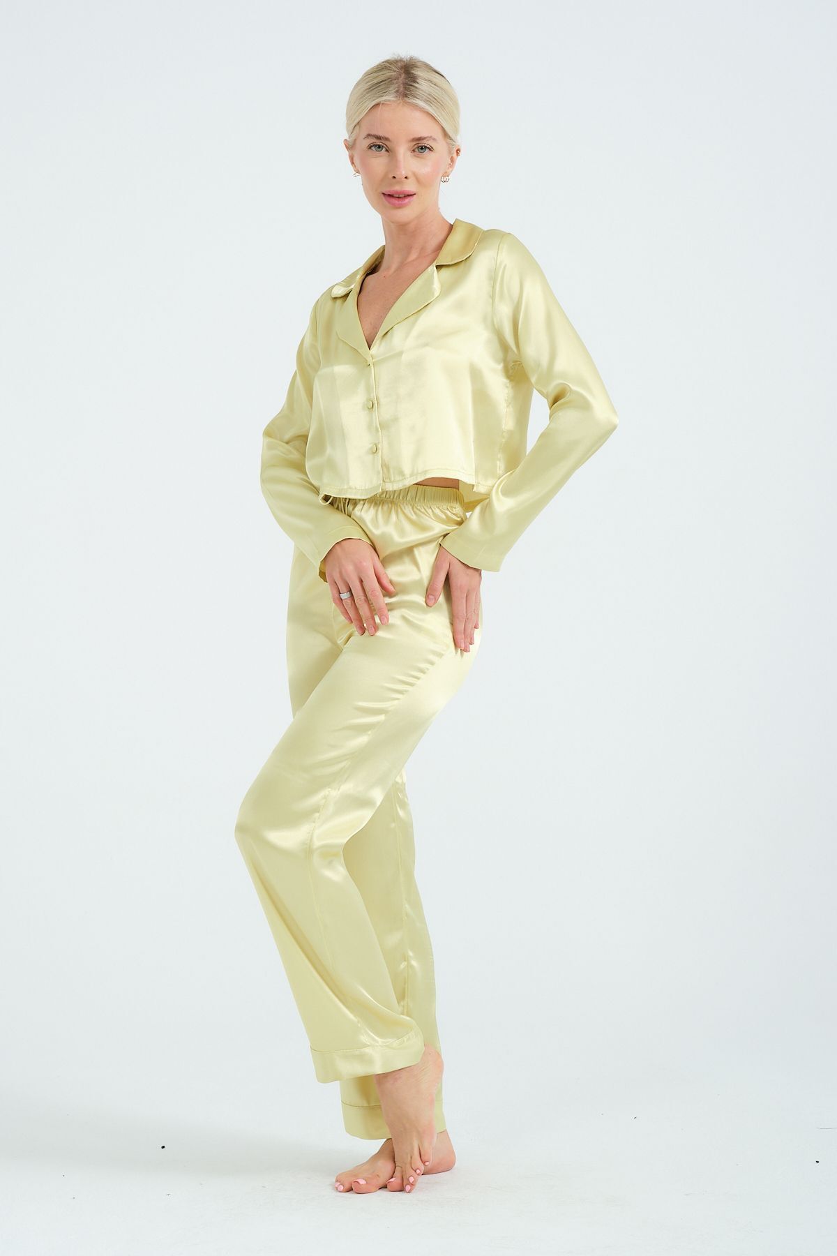 Kadın Yeşil Crop Saten Pijama Takımı Gömlek Yaka, Düğmeli, Şık Ev Giyim